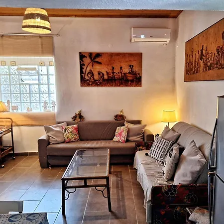 Lemami Seafront Holiday home *